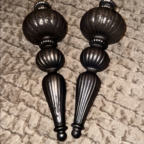 Vintage Decorative Ornaments - Picture 5 of 5